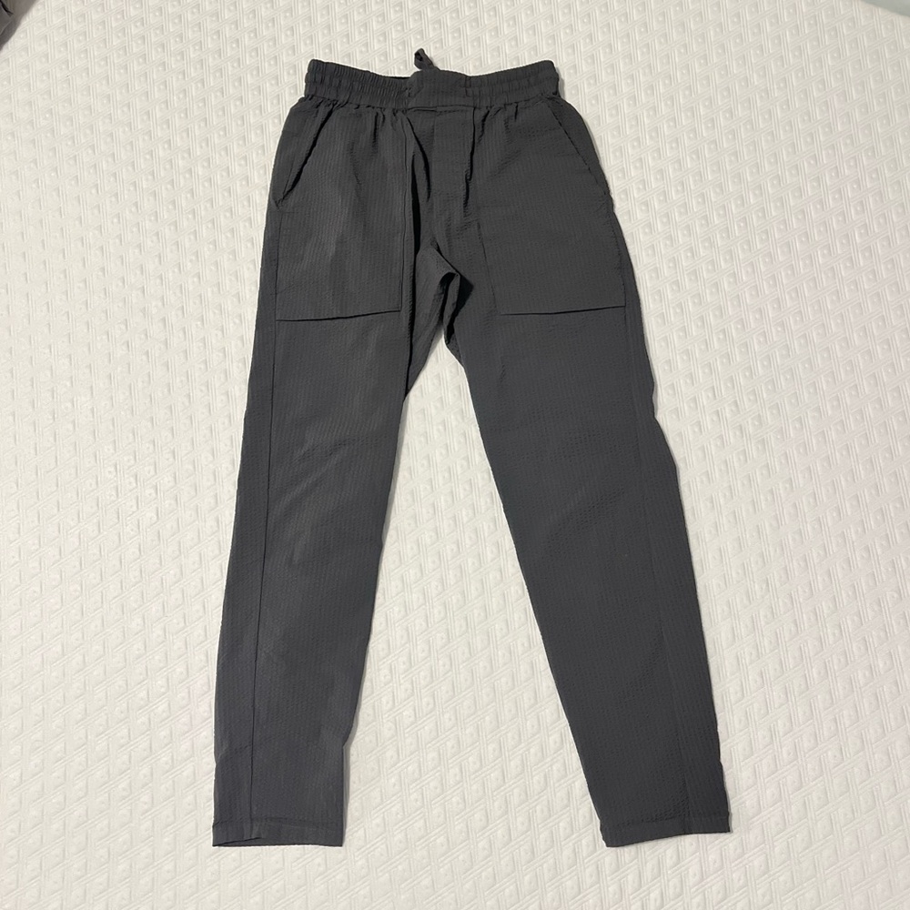 Mens Lululemon Bowline Seersucker - Size Small - Gray